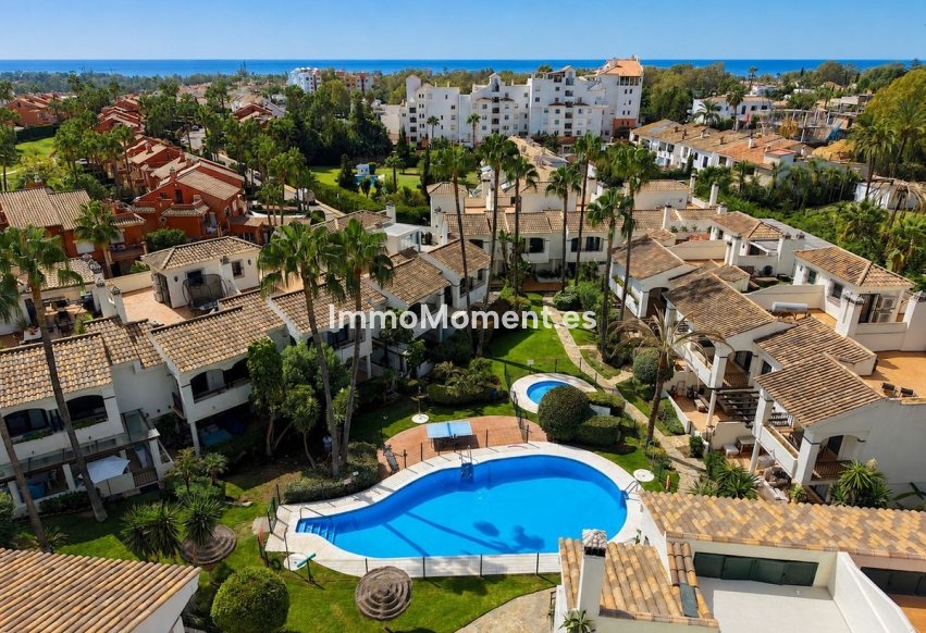 Wiederverkauf - Reihenhaus - Estepona  - Estepona Centro