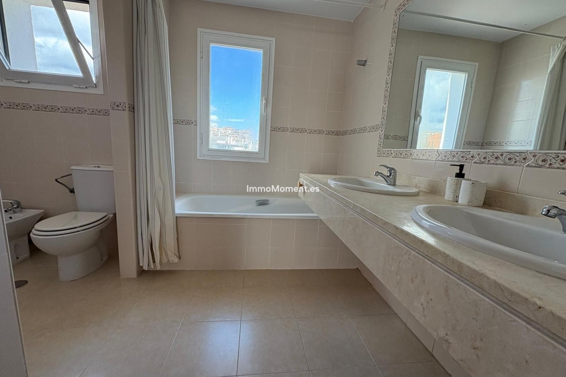 Wiederverkauf - Reihenhaus - Estepona  - Estepona Centro