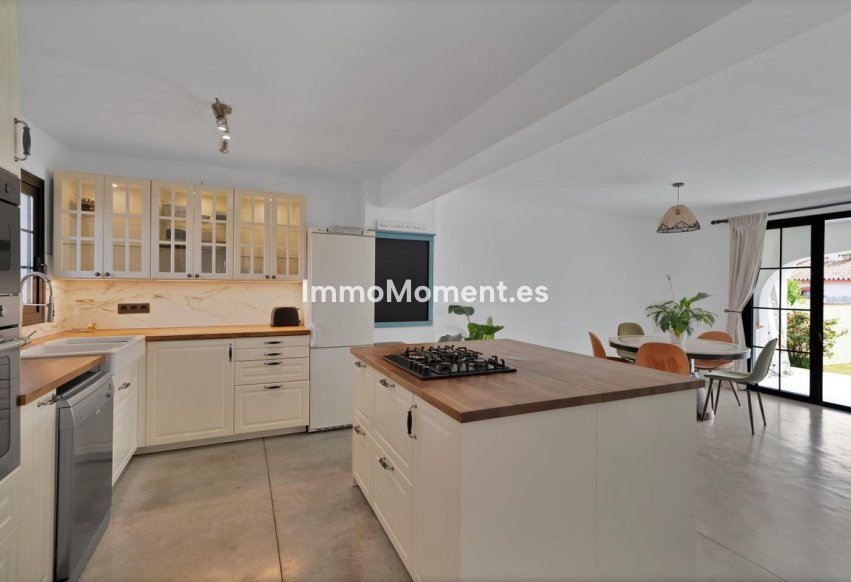 Wiederverkauf - Reihenhaus - Estepona  - Estepona Centro