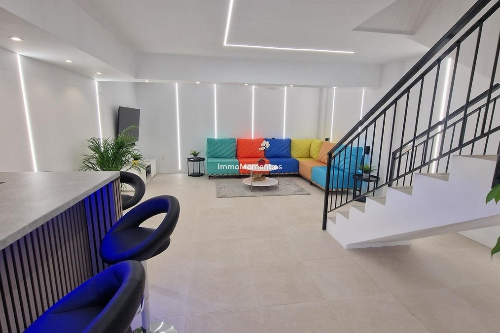 Wiederverkauf - Reihenhaus -   Inländisch - Alhaurín de la Torre