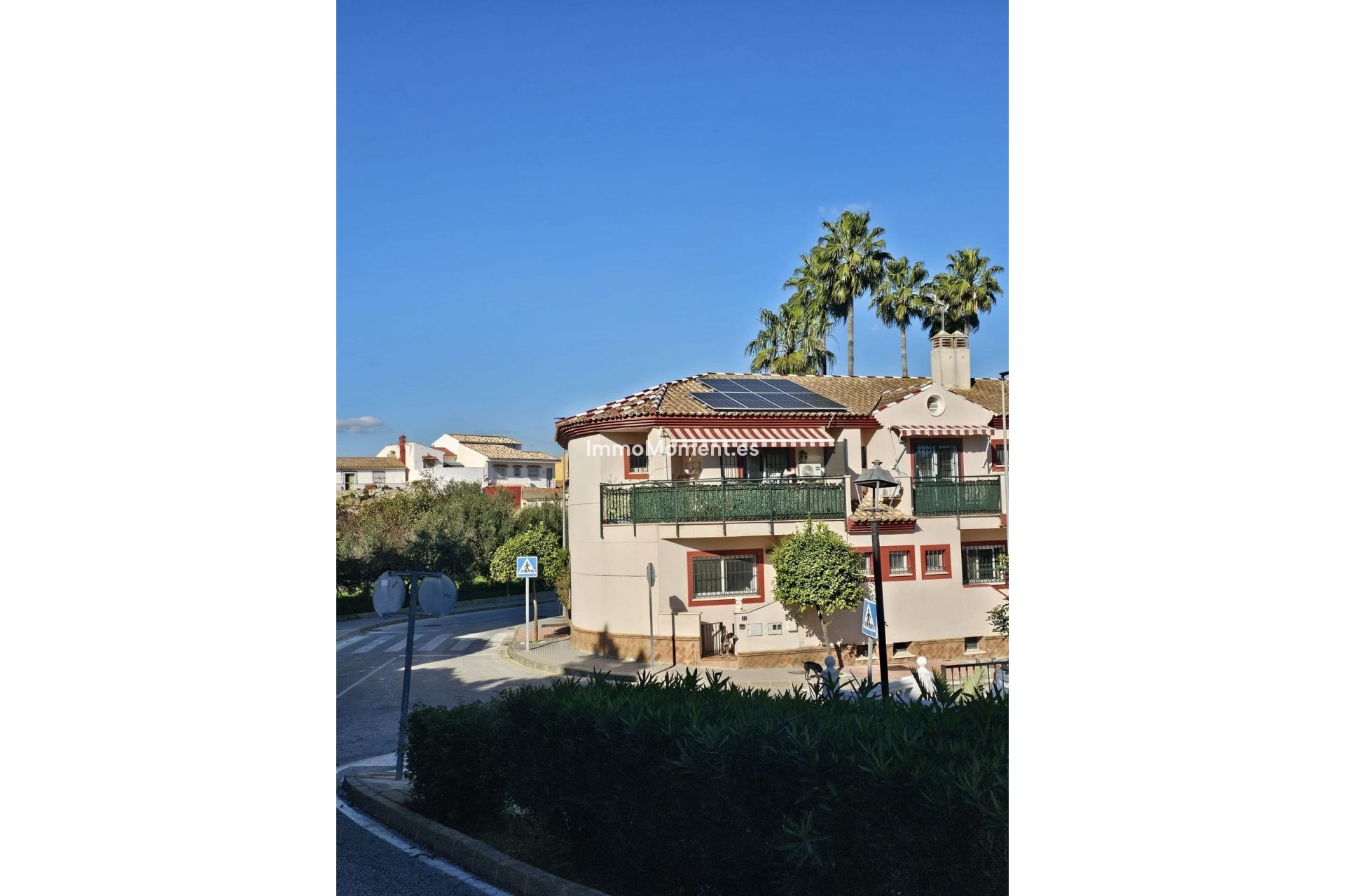 Wiederverkauf - Reihenhaus -   Inländisch - Alhaurín de la Torre