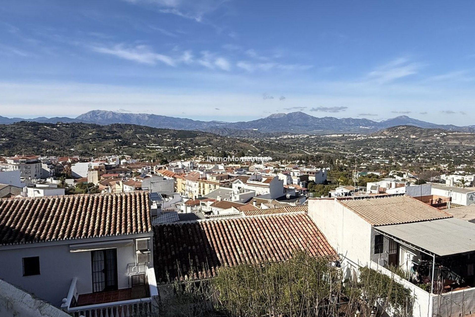 Wiederverkauf - Reihenhaus -   Inländisch - Alhaurín el Grande Centro