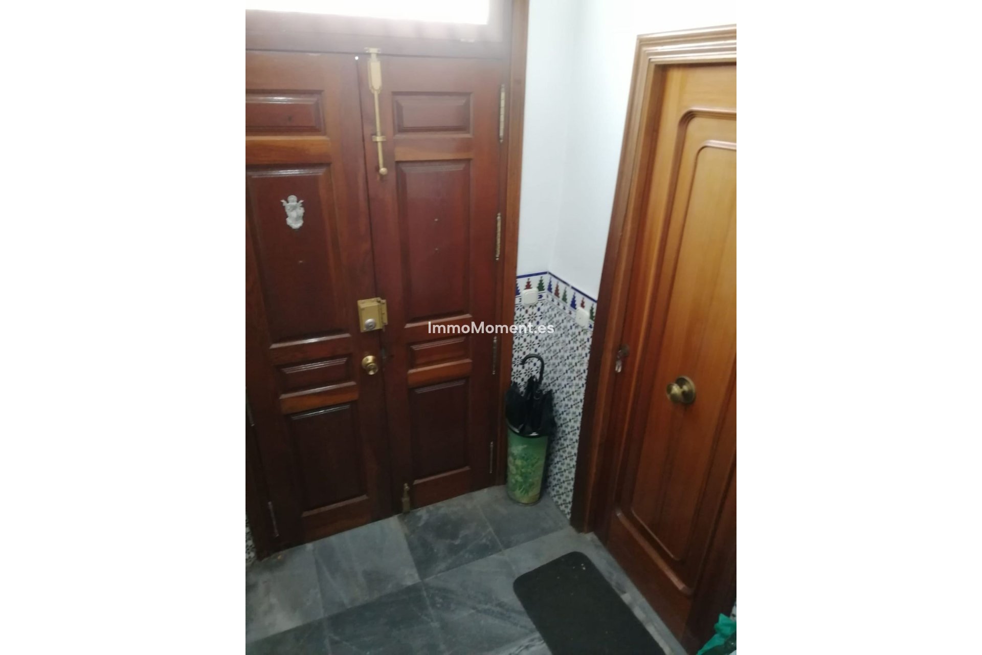 Wiederverkauf - Reihenhaus -   Inländisch - Alhaurín el Grande Centro