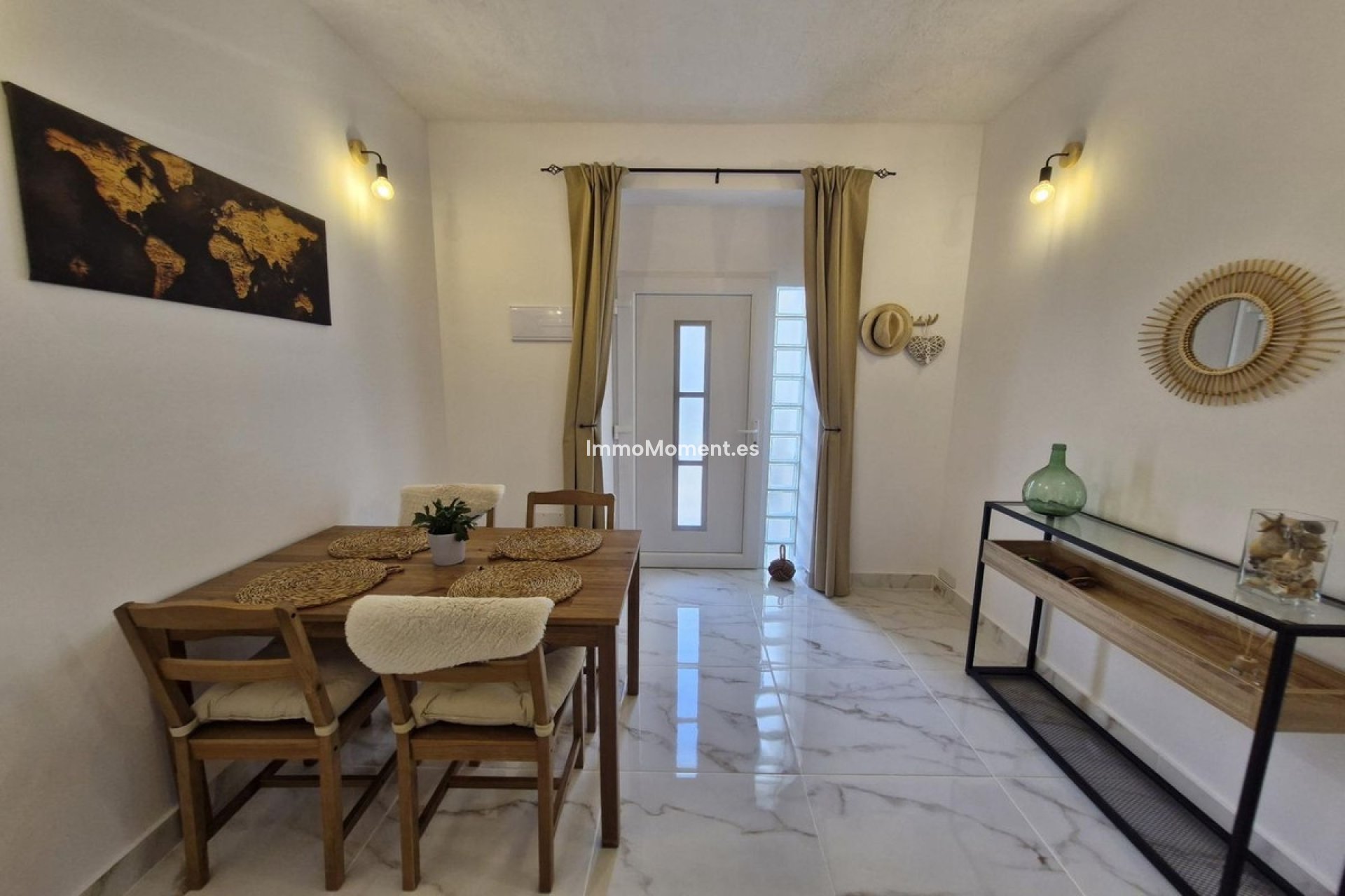 Wiederverkauf - Reihenhaus -   Inländisch - Coín