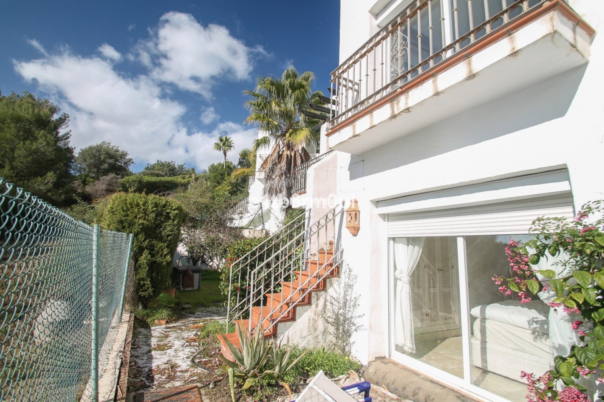 Wiederverkauf - Reihenhaus -   Inländisch - Istán