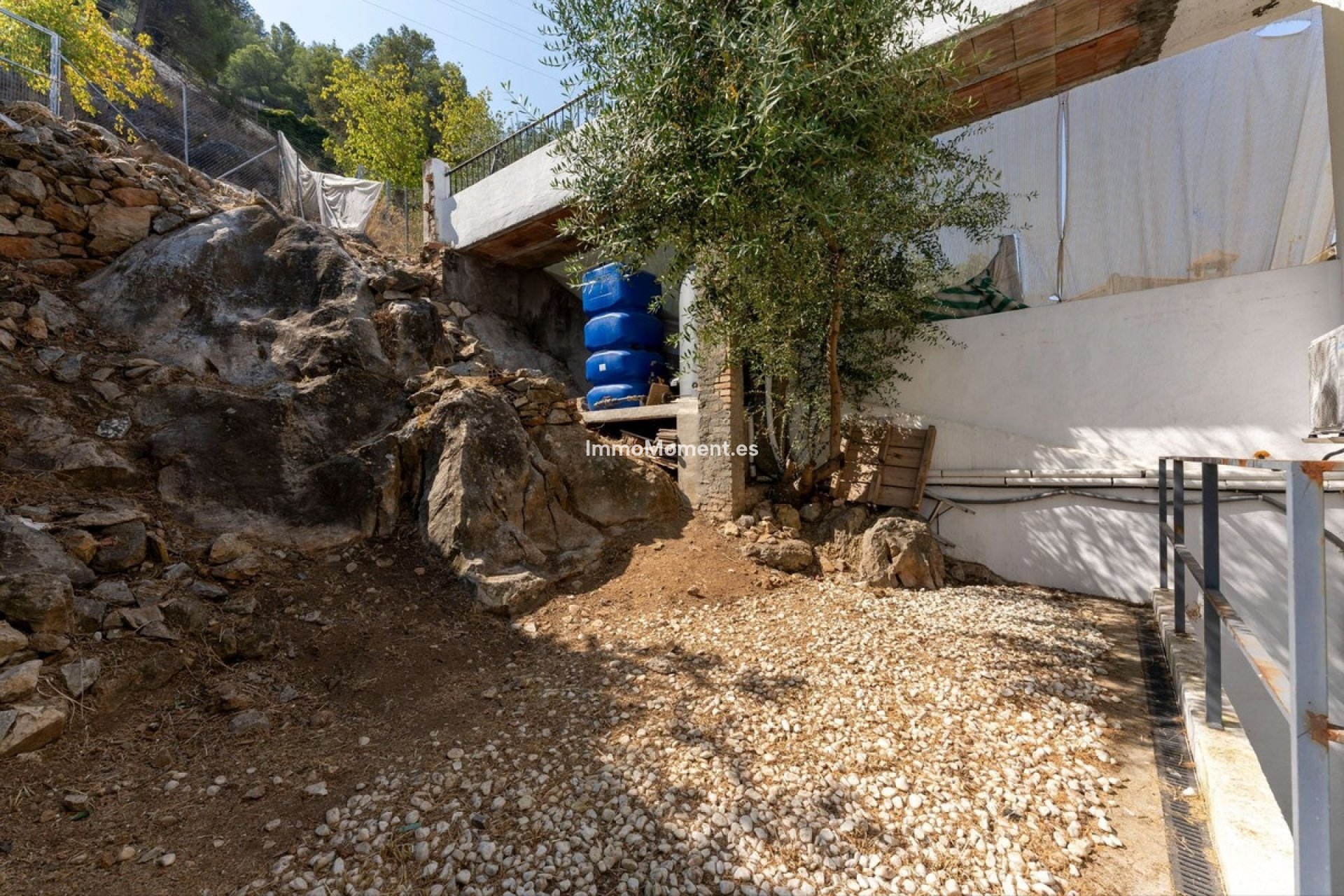 Wiederverkauf - Reihenhaus -   Inländisch - Monda