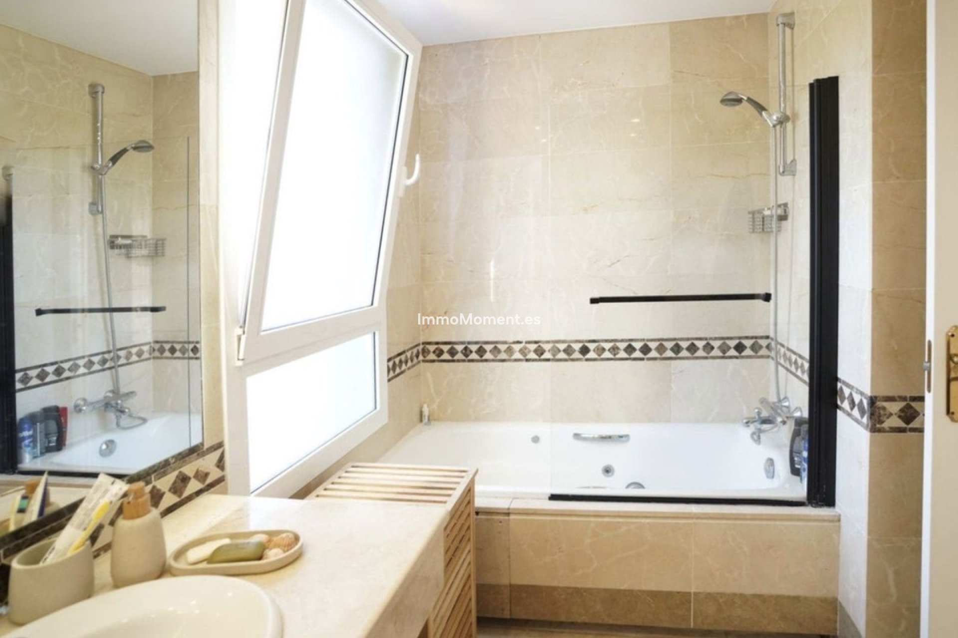 Wiederverkauf - Reihenhaus - Marbella - Nueva Andalucía