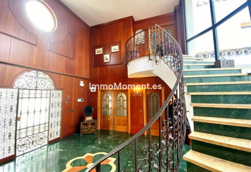 Wiederverkauf - Villa - Benalmadena - Benalmadena Centro