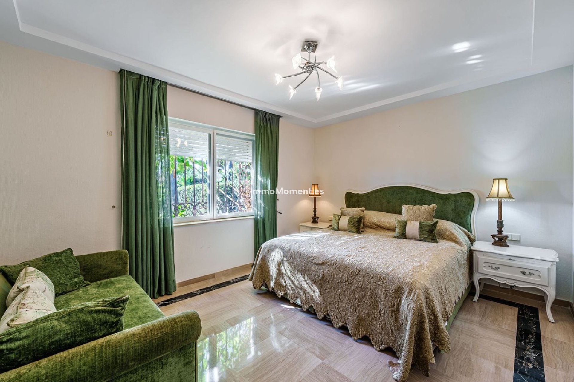 Wiederverkauf - Villa - Estepona  - Benamara