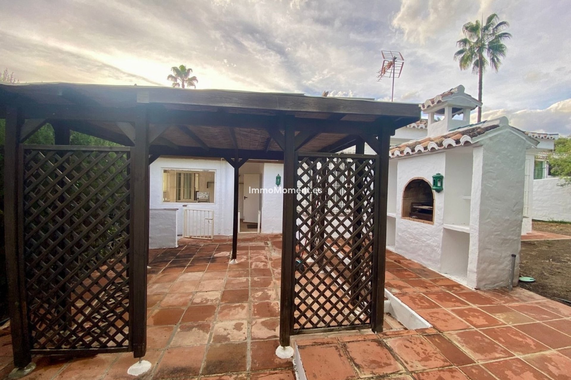 Wiederverkauf - Villa - Estepona  - El Padron