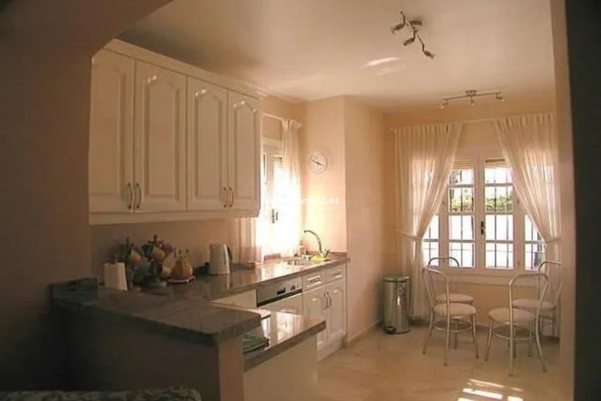 Wiederverkauf - Villa - Estepona  - Estepona Centro