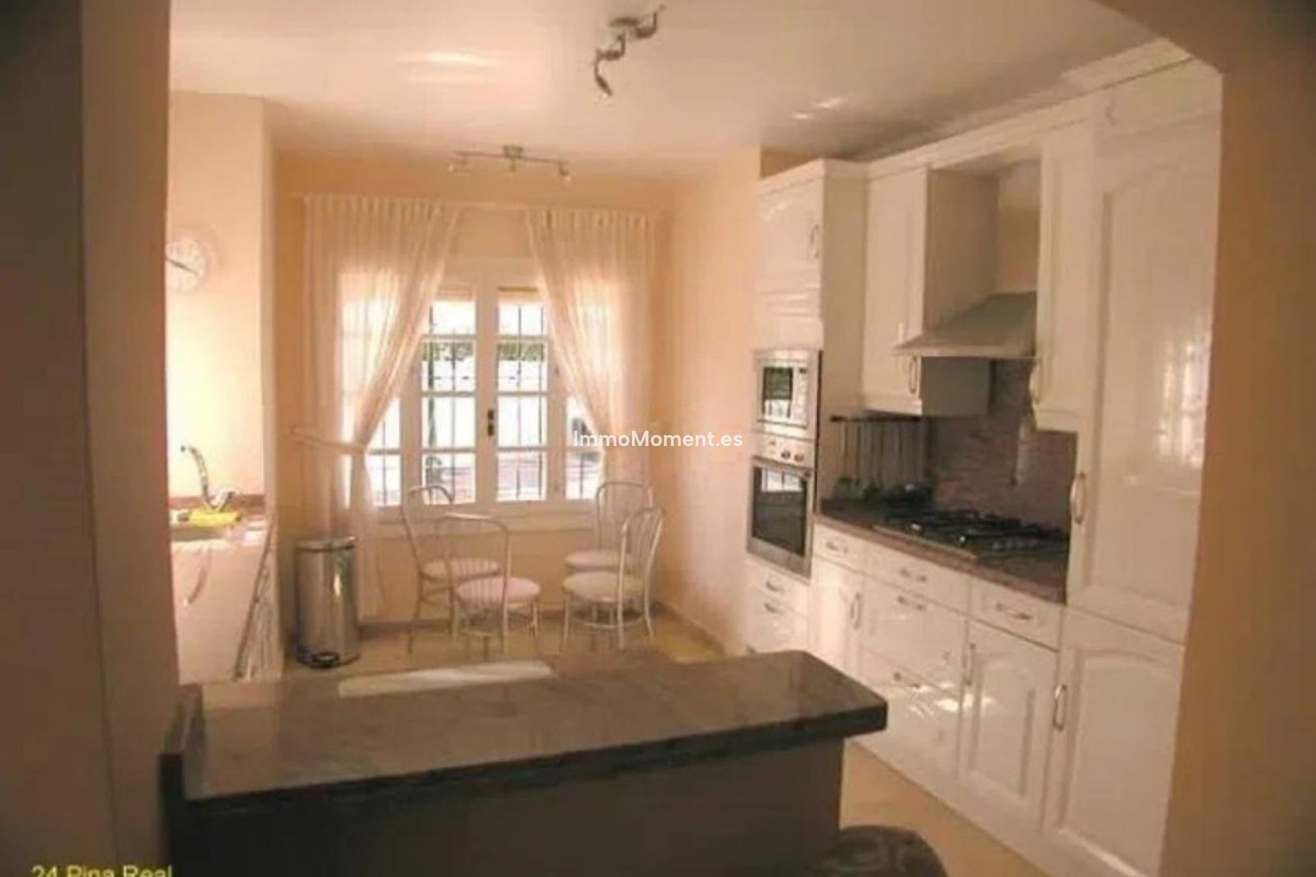 Wiederverkauf - Villa - Estepona  - Estepona Centro