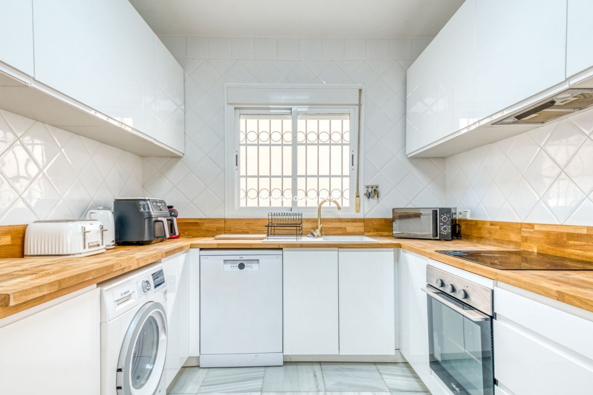 Wiederverkauf - Villa - Estepona  - New Golden Mile