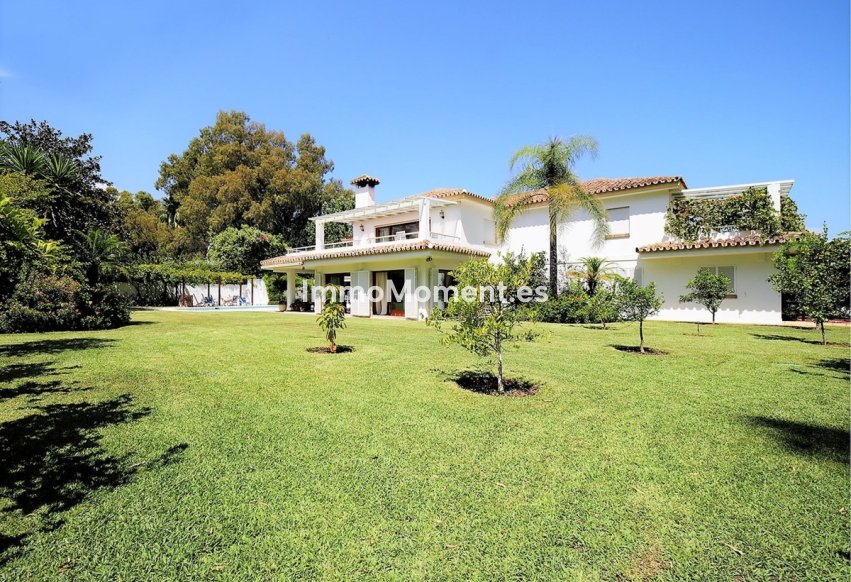 Wiederverkauf - Villa - Estepona  - New Golden Mile