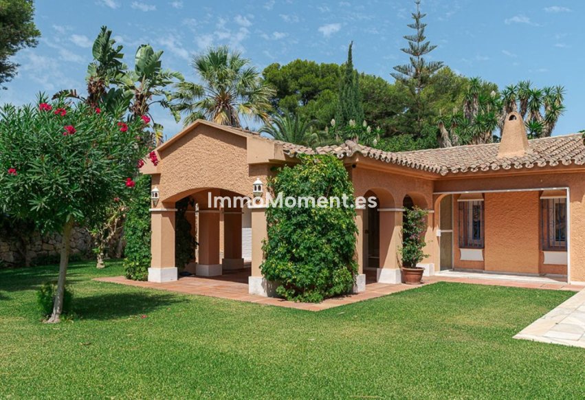 Wiederverkauf - Villa - Estepona  - New Golden Mile