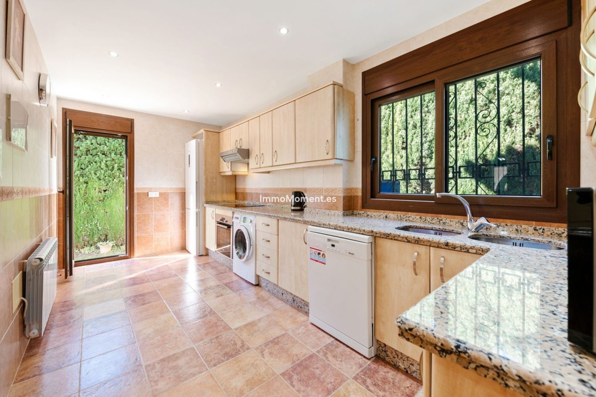 Wiederverkauf - Villa - Estepona  - New Golden Mile