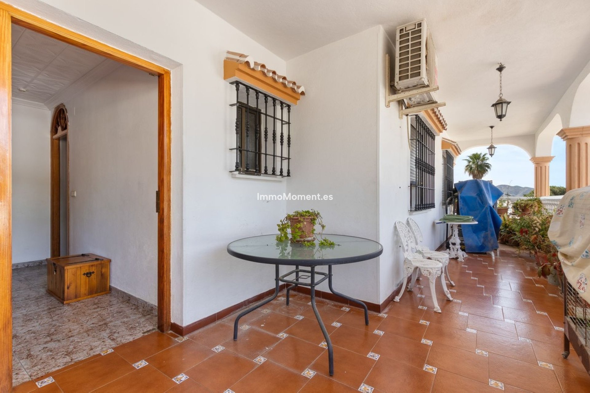 Wiederverkauf - Villa -   Inländisch - Alhaurín de la Torre