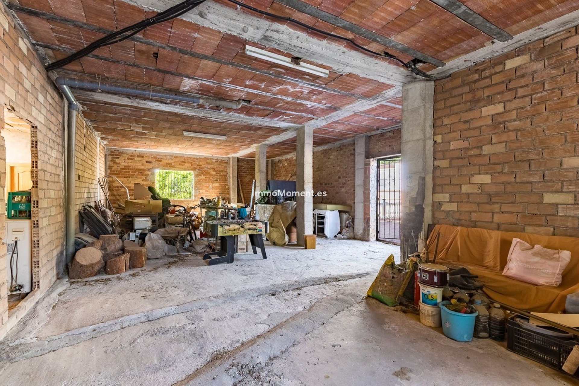 Wiederverkauf - Villa -   Inländisch - Alhaurín de la Torre