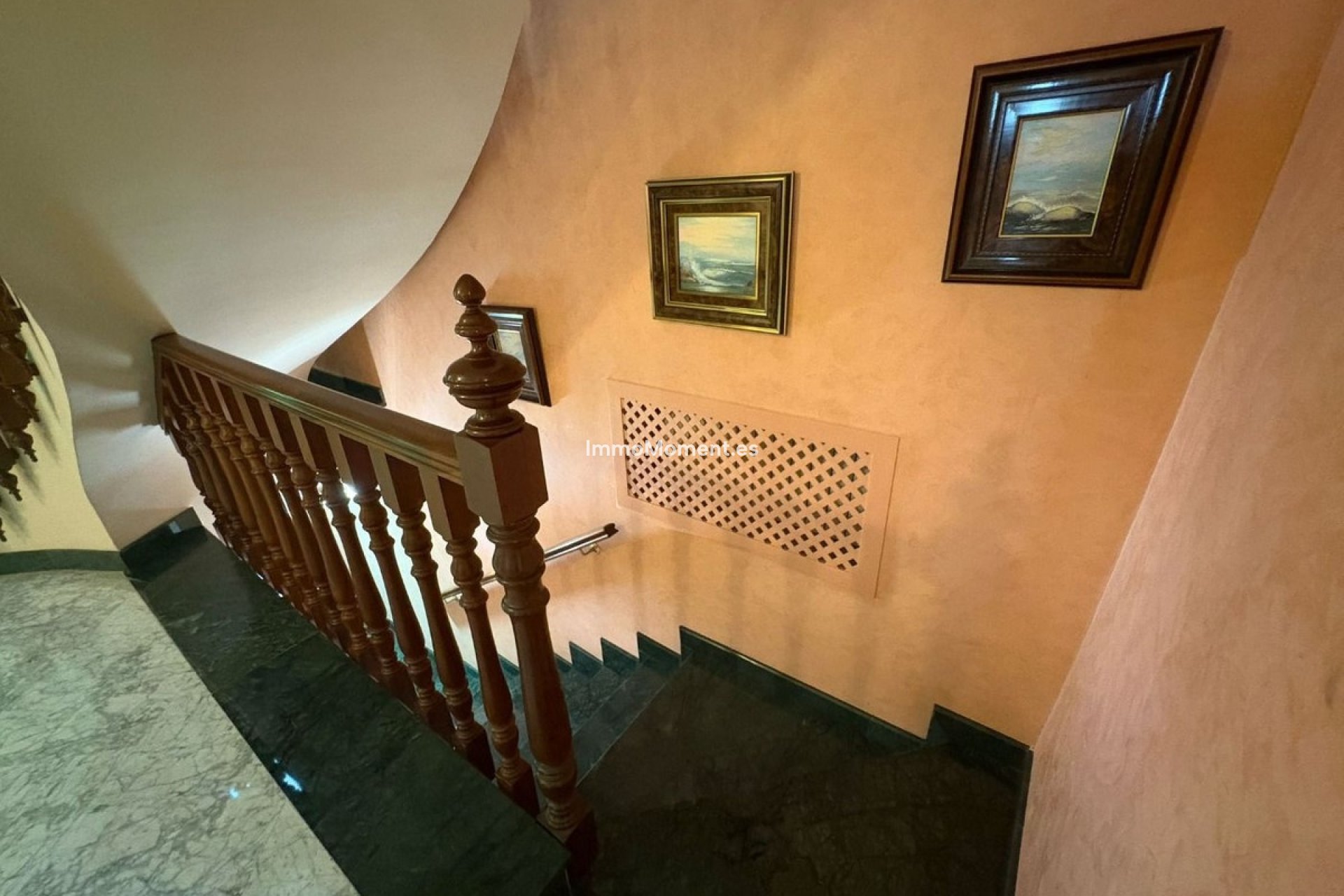 Wiederverkauf - Villa -   Inländisch - Alhaurín de la Torre