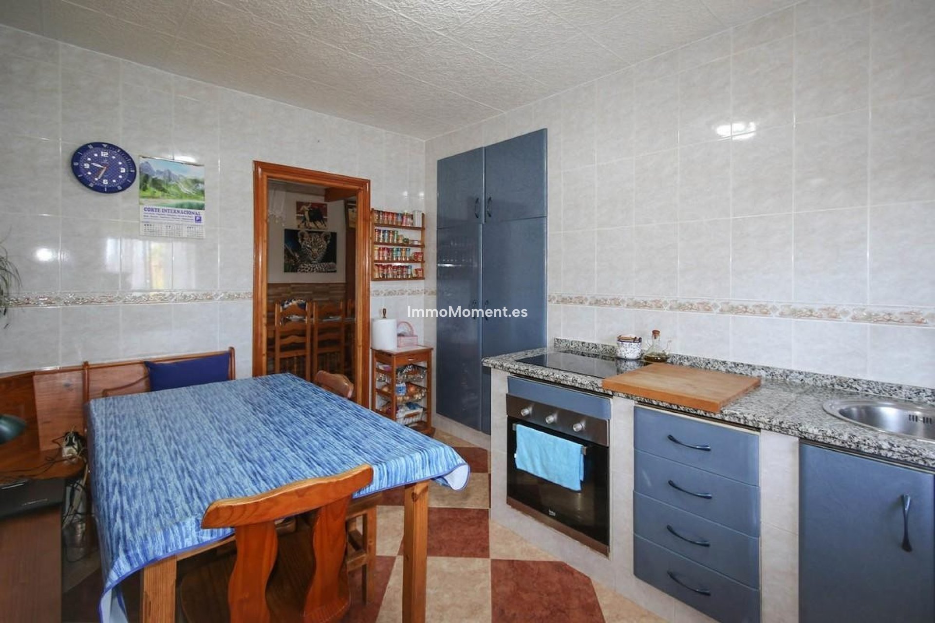 Wiederverkauf - Villa -   Inländisch - Alhaurín de la Torre