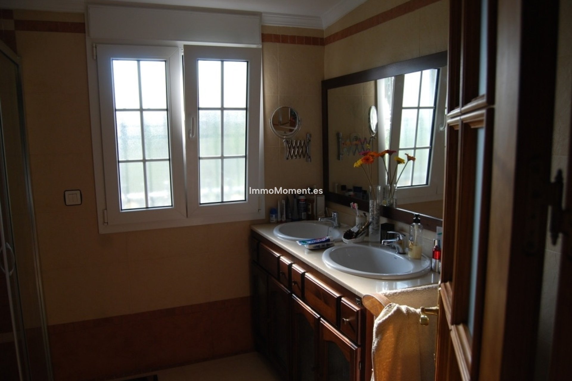 Wiederverkauf - Villa -   Inländisch - Alhaurín de la Torre