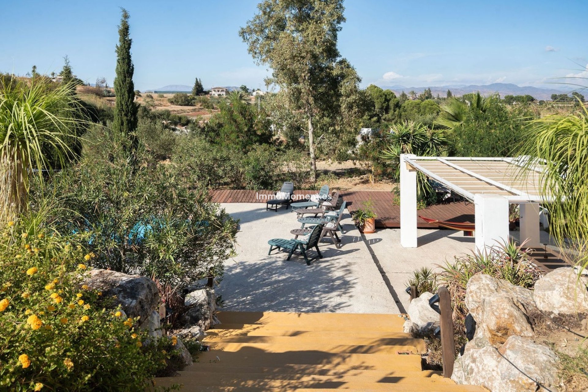 Wiederverkauf - Villa -   Inländisch - Alhaurín el Grande Centro