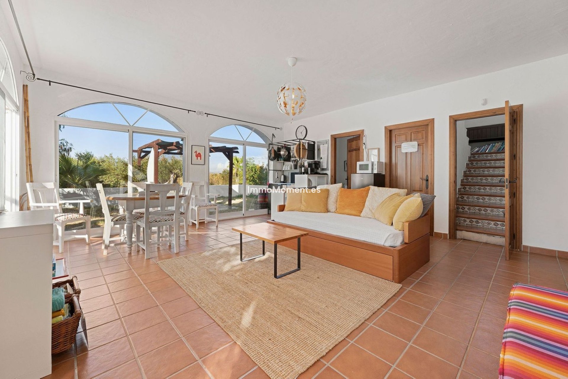 Wiederverkauf - Villa -   Inländisch - Alhaurín el Grande Centro