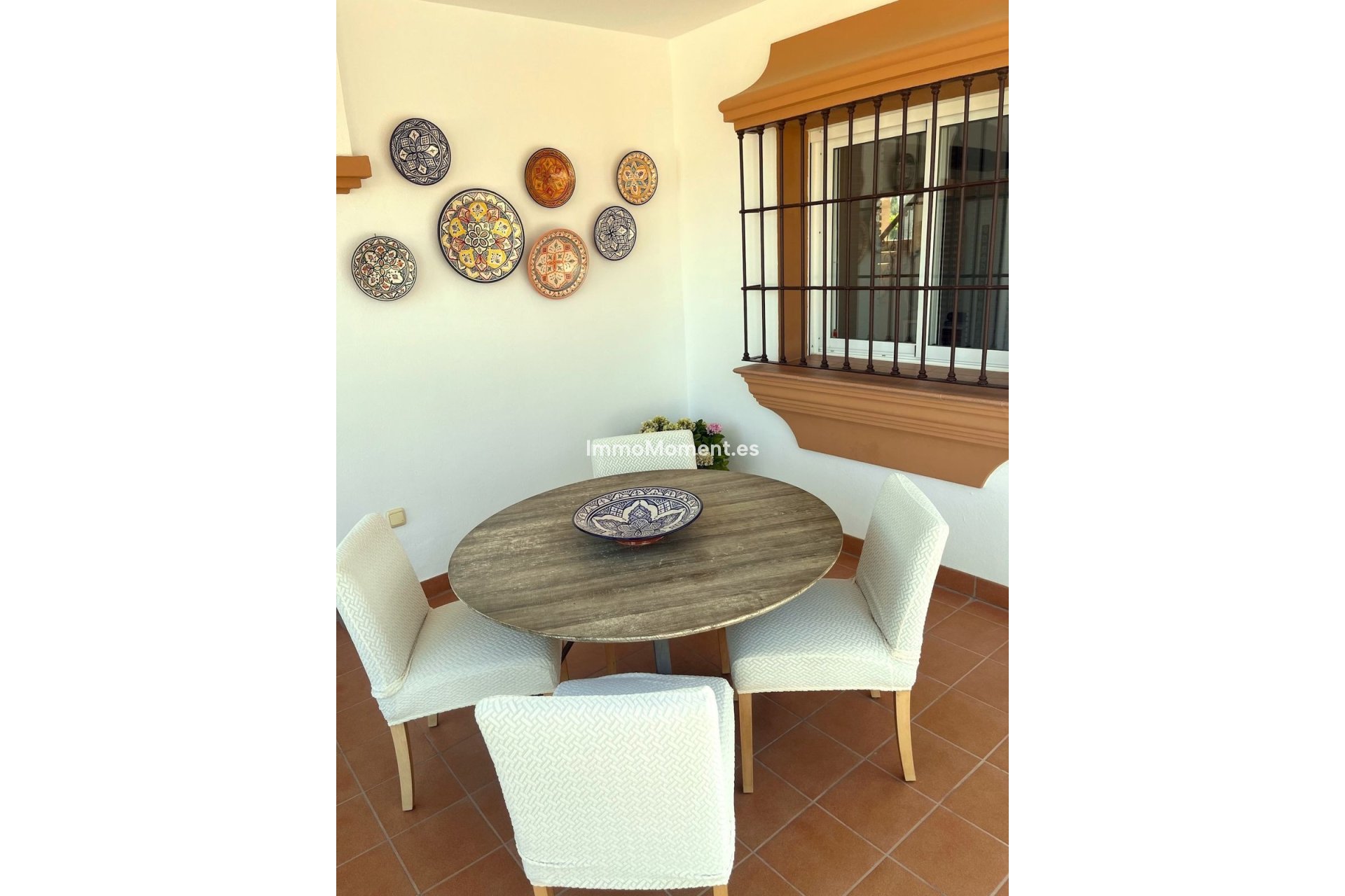 Wiederverkauf - Villa -   Inländisch - Alhaurín el Grande Centro