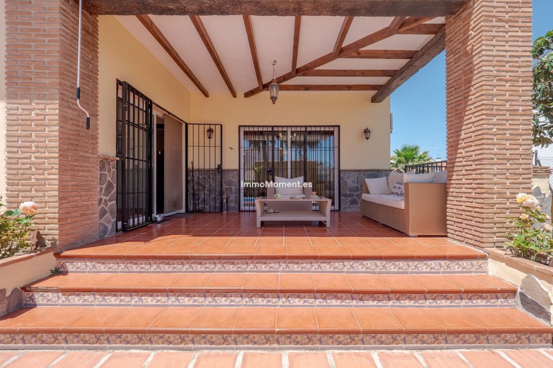 Wiederverkauf - Villa -   Inländisch - Alhaurín el Grande Centro