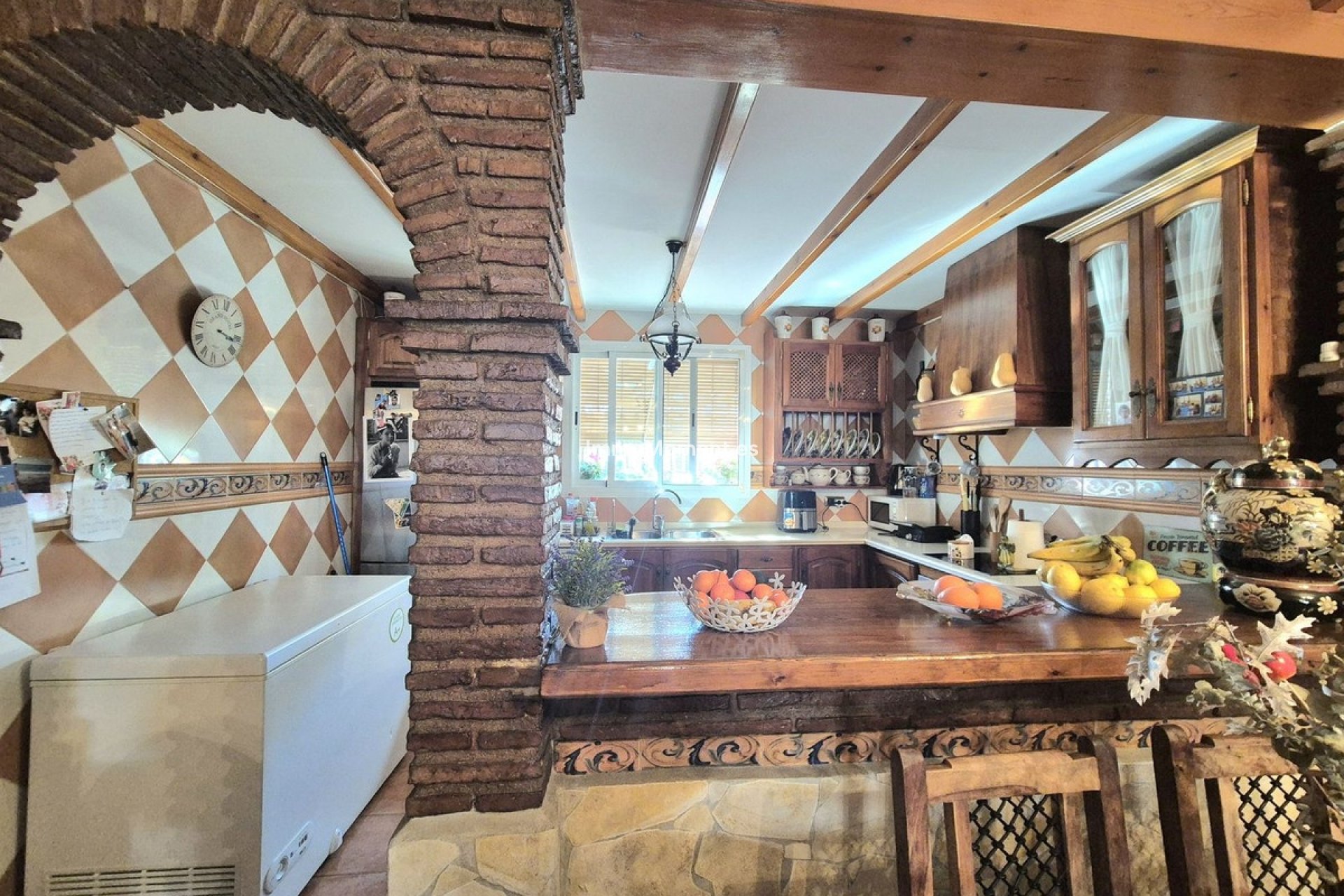 Wiederverkauf - Villa -   Inländisch - Alhaurín el Grande Centro