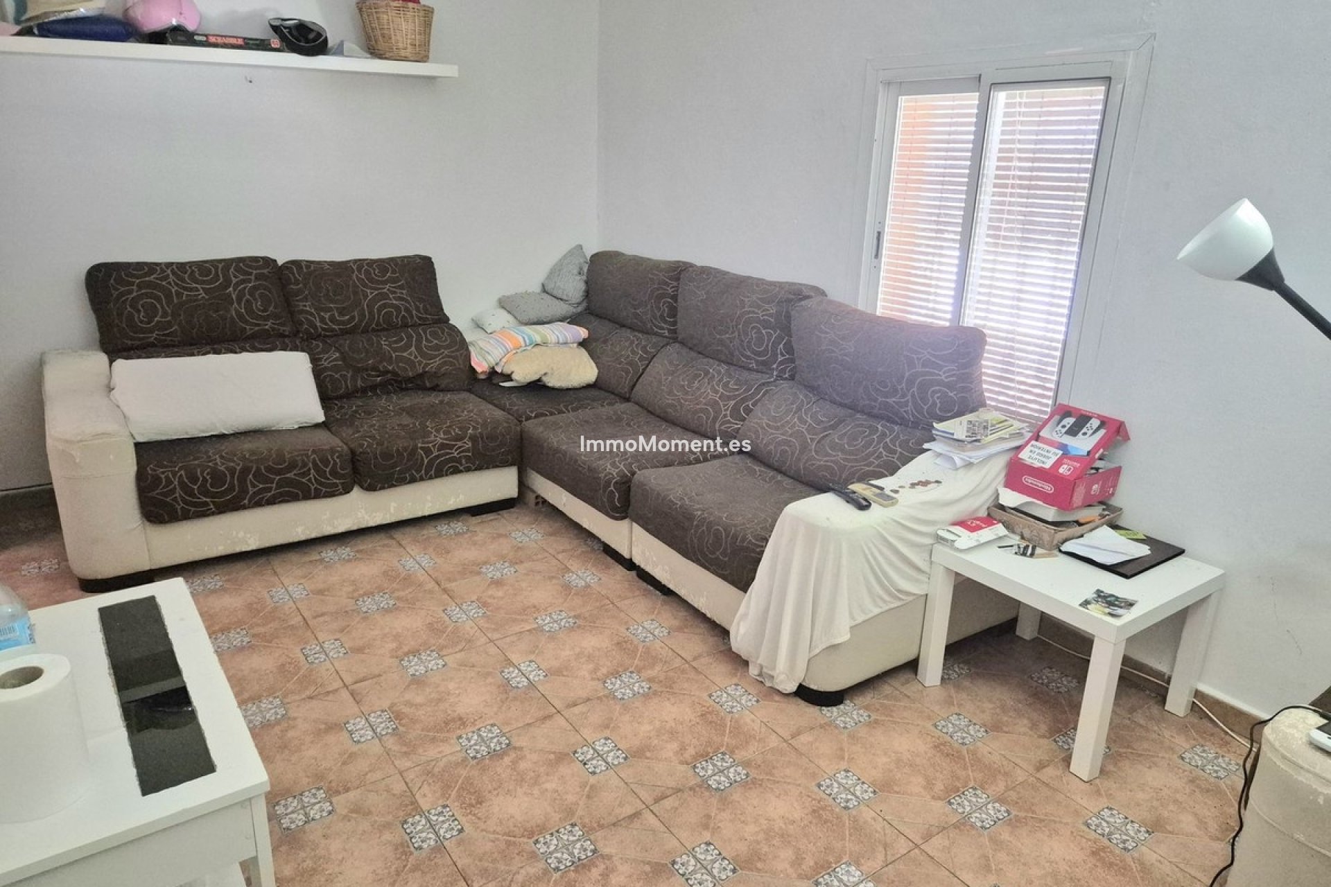 Wiederverkauf - Villa -   Inländisch - Alhaurín el Grande Centro