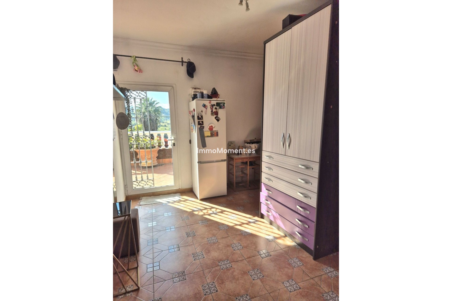 Wiederverkauf - Villa -   Inländisch - Alhaurín el Grande Centro