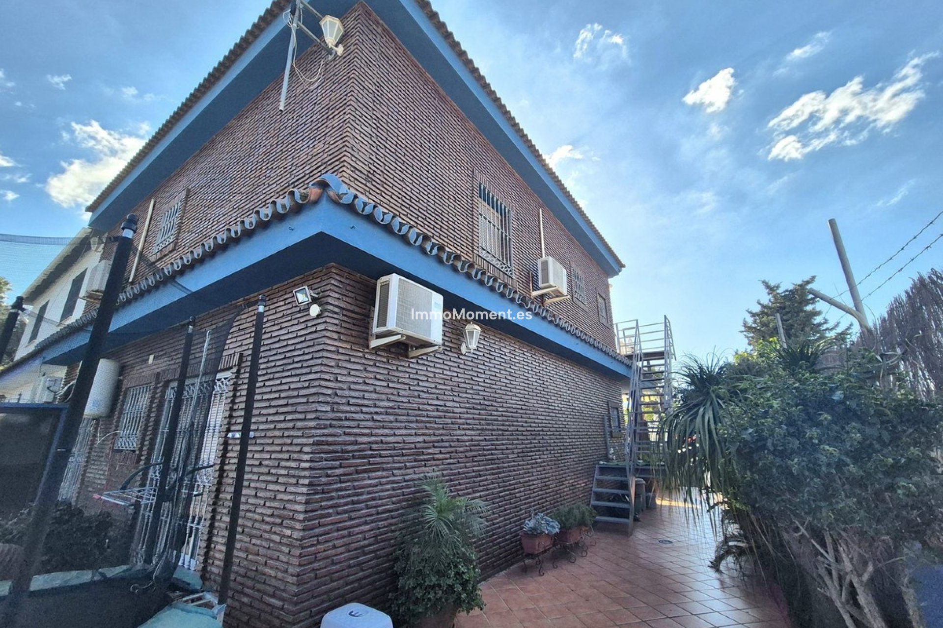 Wiederverkauf - Villa -   Inländisch - Alhaurín el Grande Centro