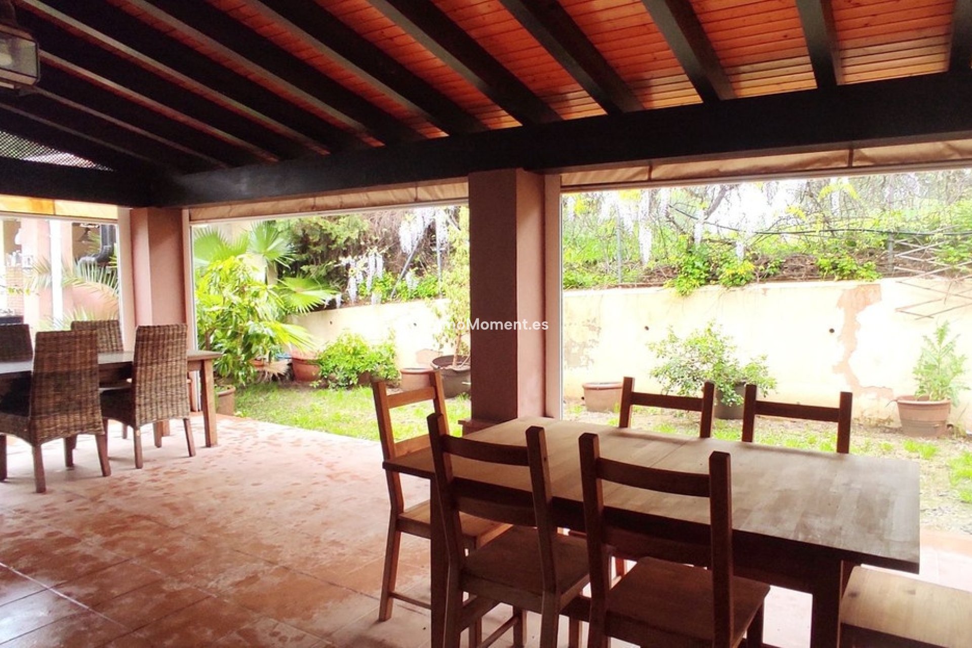 Wiederverkauf - Villa -   Inländisch - Alhaurín el Grande Centro