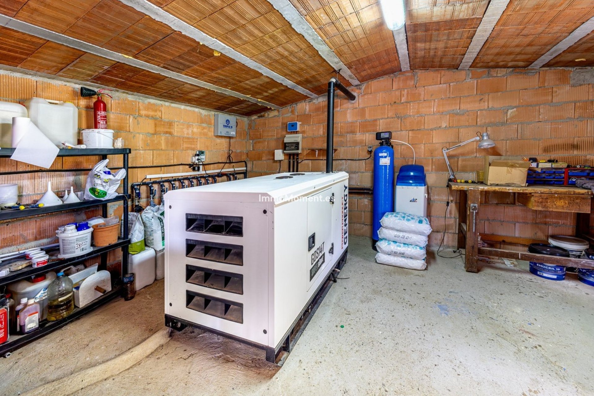 Wiederverkauf - Villa -   Inländisch - Alhaurín el Grande Centro