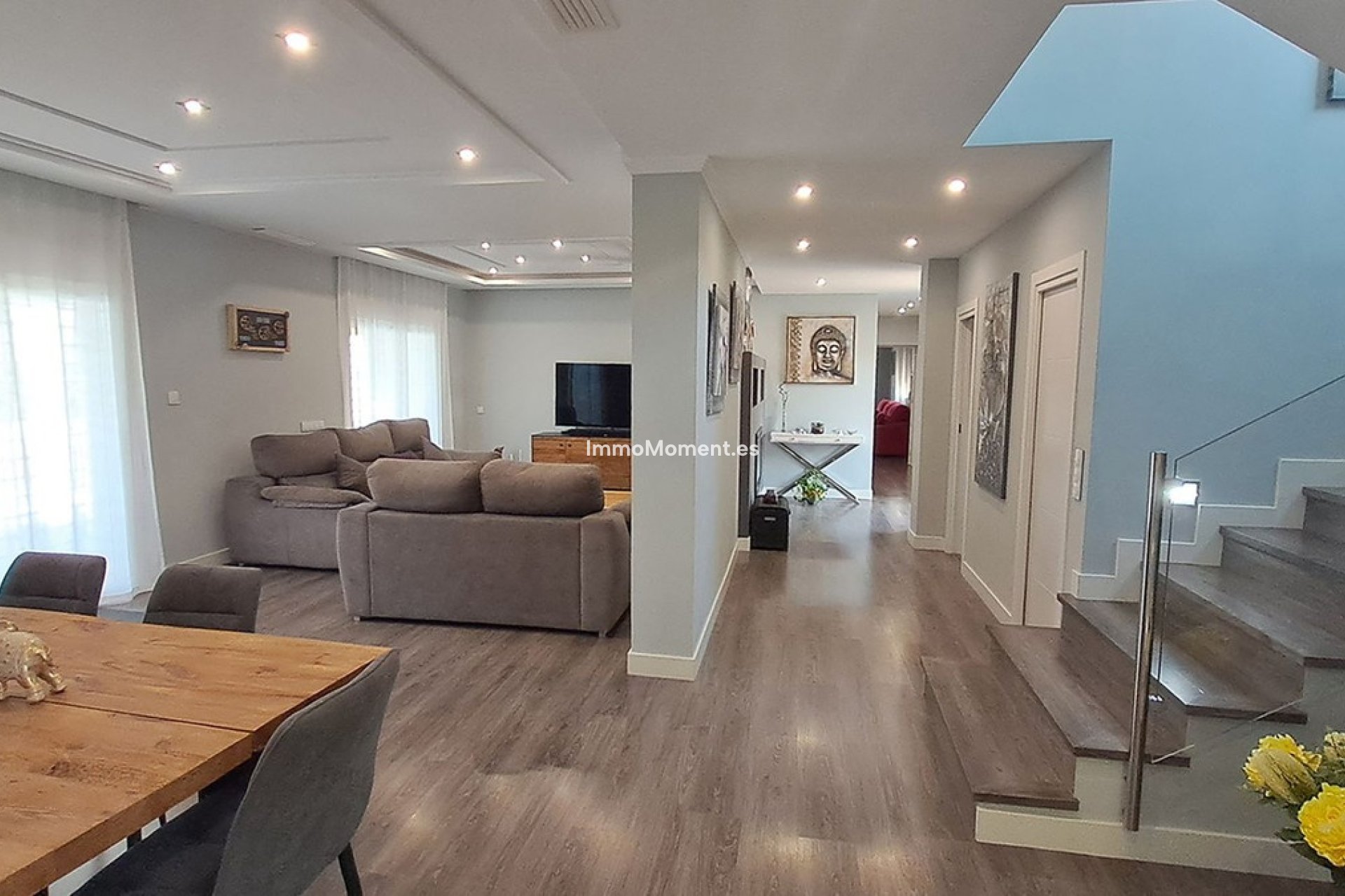 Wiederverkauf - Villa -   Inländisch - Alhaurín el Grande Centro