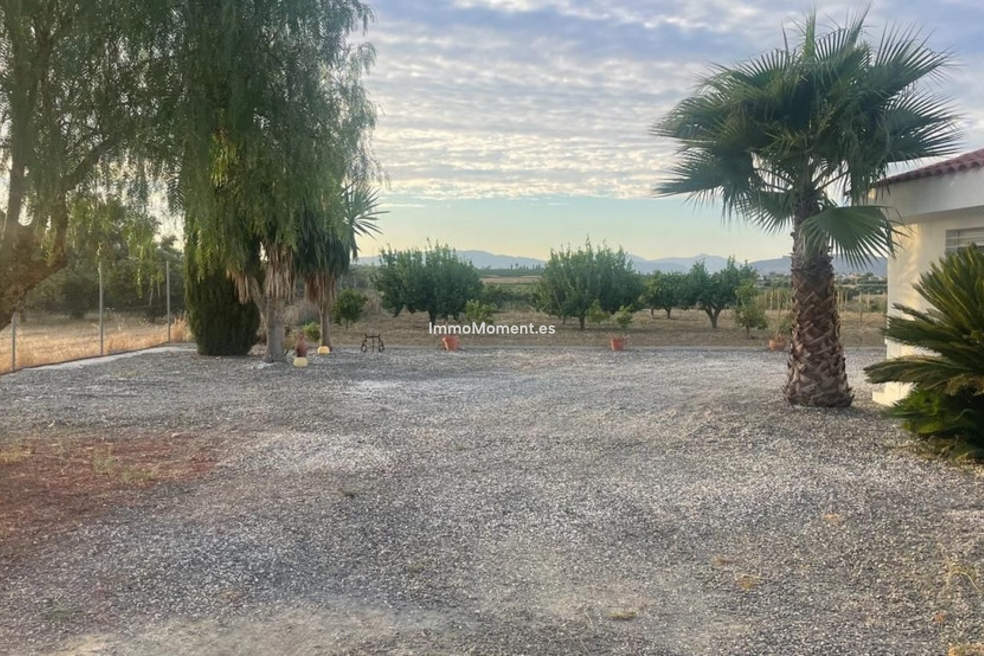 Wiederverkauf - Villa -   Inländisch - Alhaurín el Grande Centro