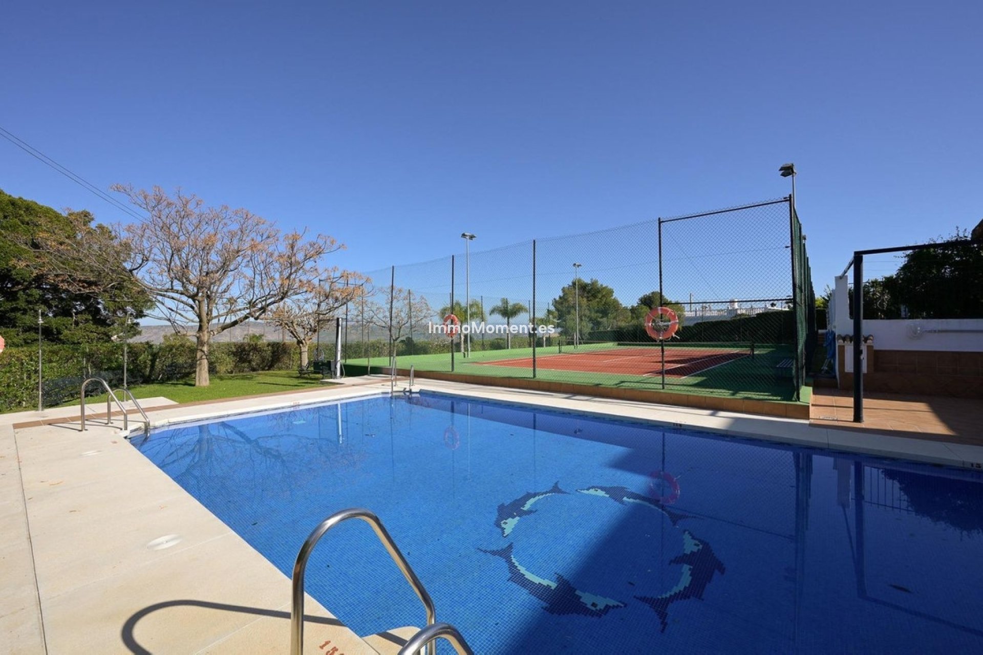 Wiederverkauf - Villa -   Inländisch - Alhaurín el Grande Centro