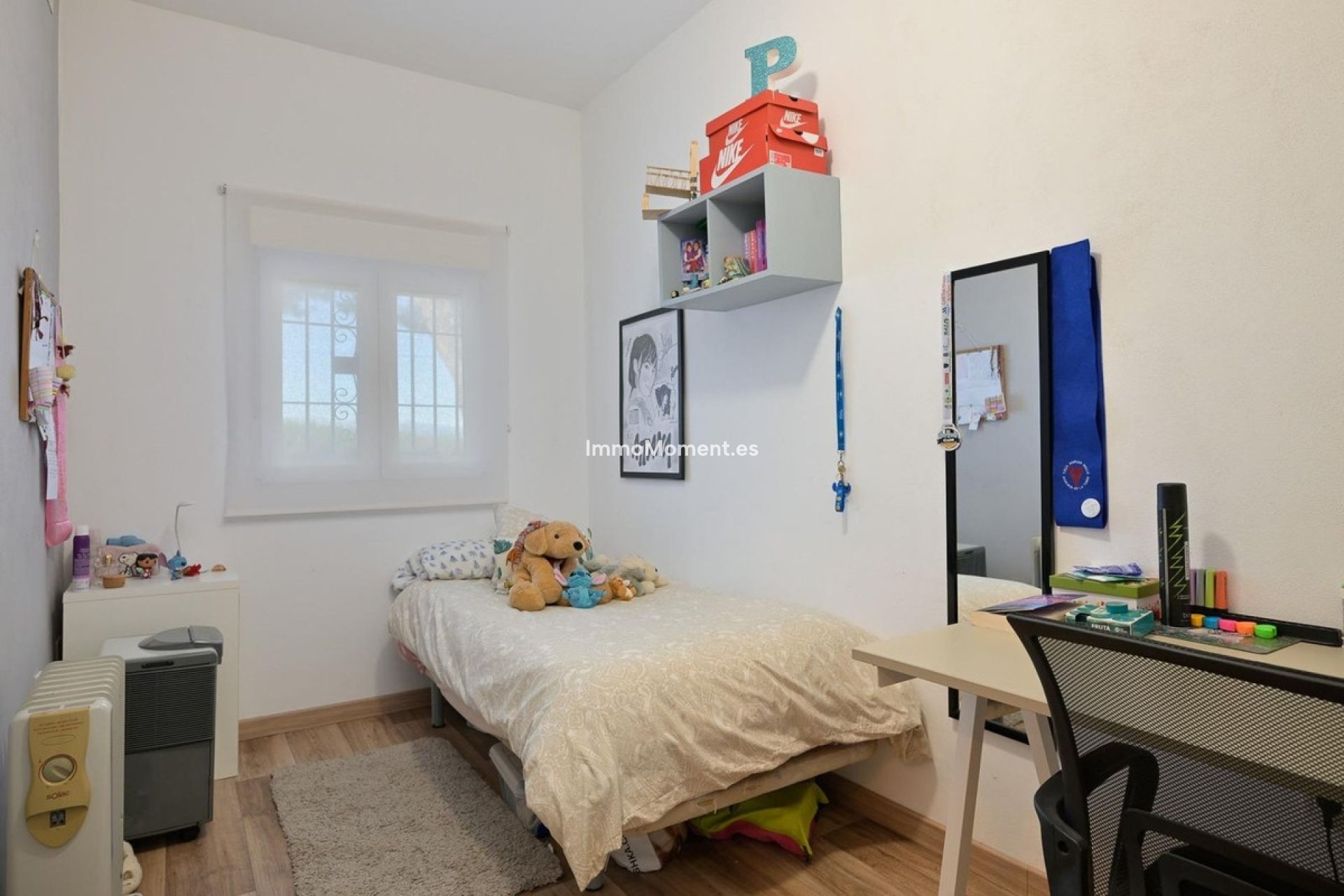 Wiederverkauf - Villa -   Inländisch - Alhaurín el Grande Centro