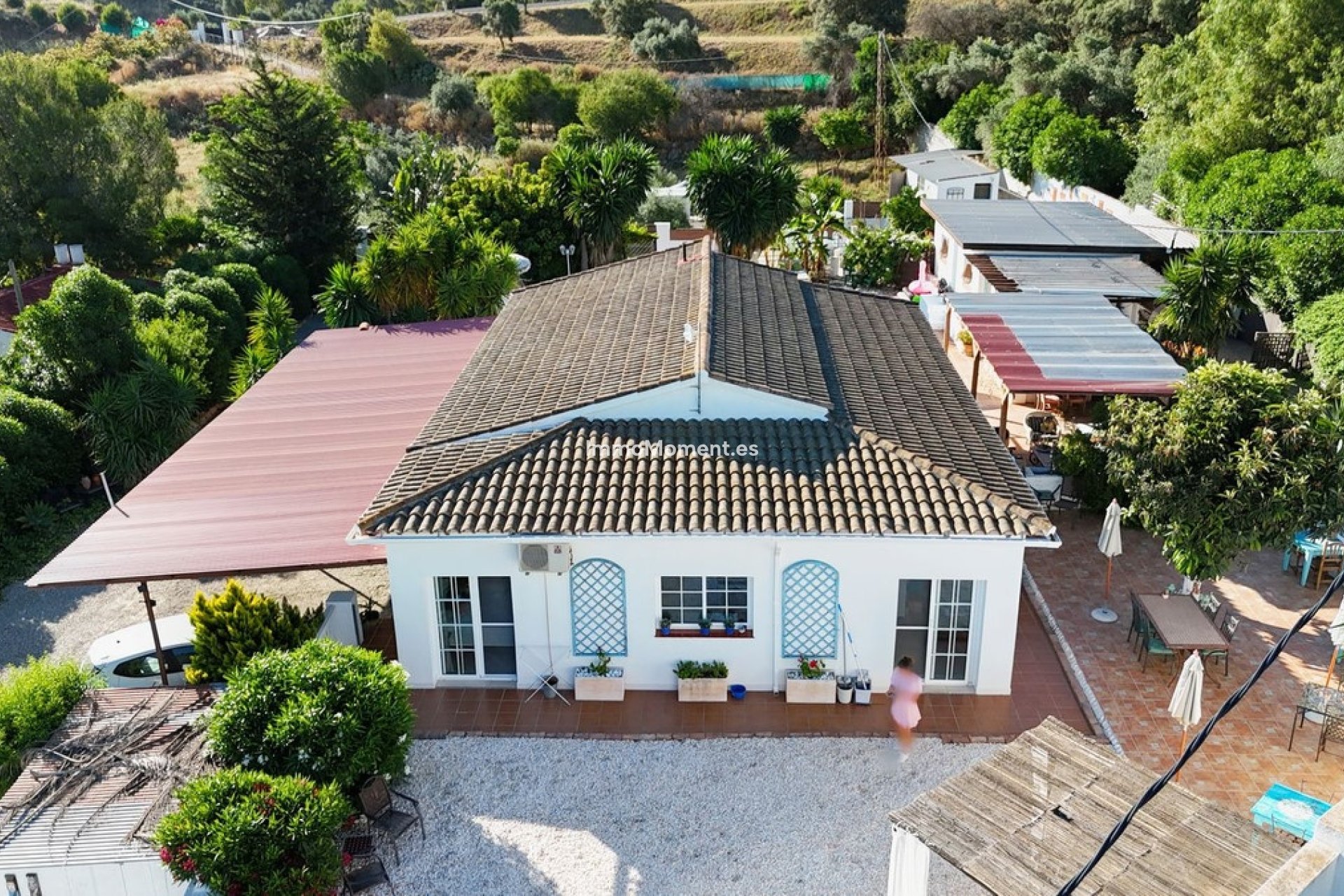 Wiederverkauf - Villa -   Inländisch - Alhaurín el Grande Centro