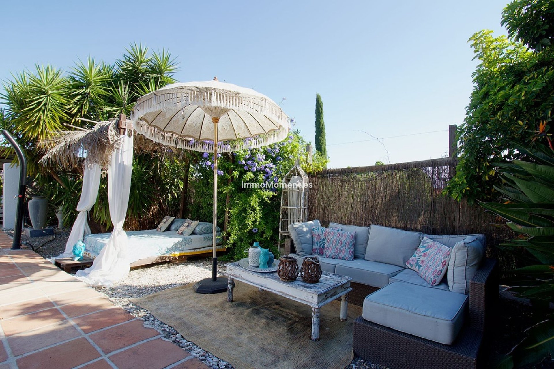 Wiederverkauf - Villa -   Inländisch - Alhaurín el Grande Centro