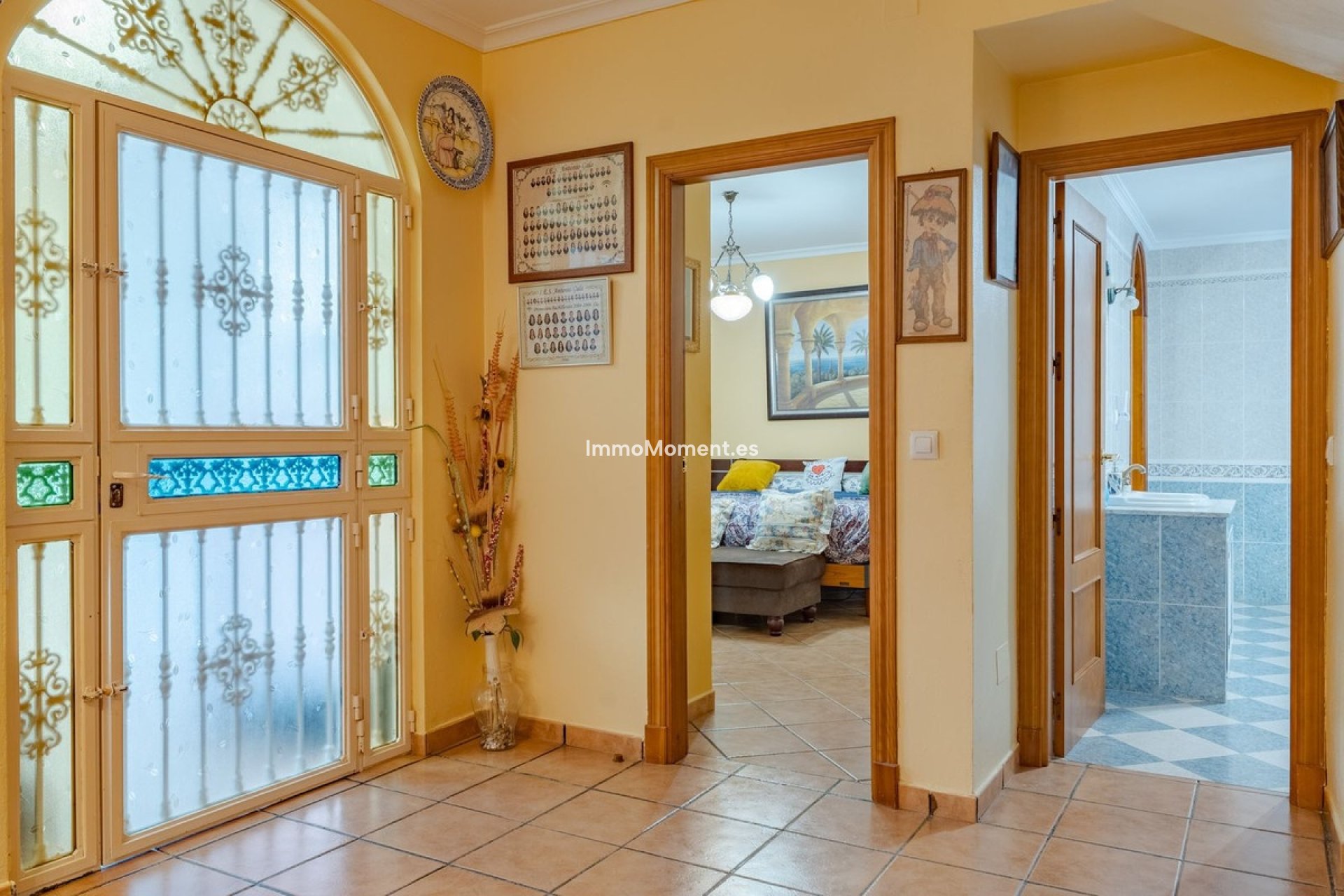 Wiederverkauf - Villa -   Inländisch - Alhaurín el Grande Centro