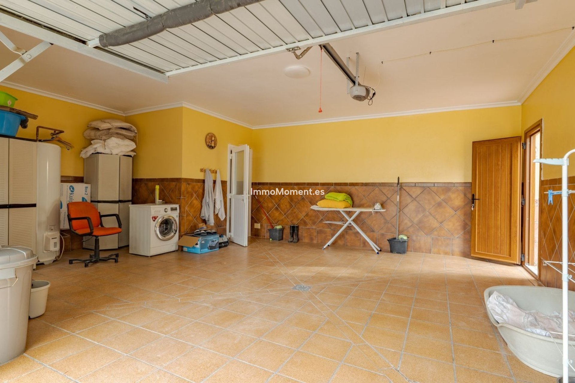 Wiederverkauf - Villa -   Inländisch - Alhaurín el Grande Centro