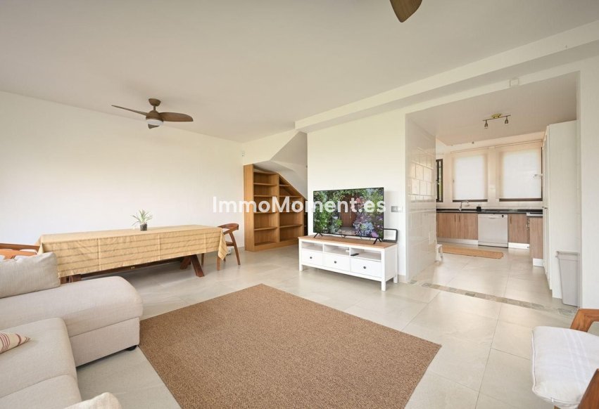 Wiederverkauf - Villa -   Inländisch - Alhaurín el Grande Centro