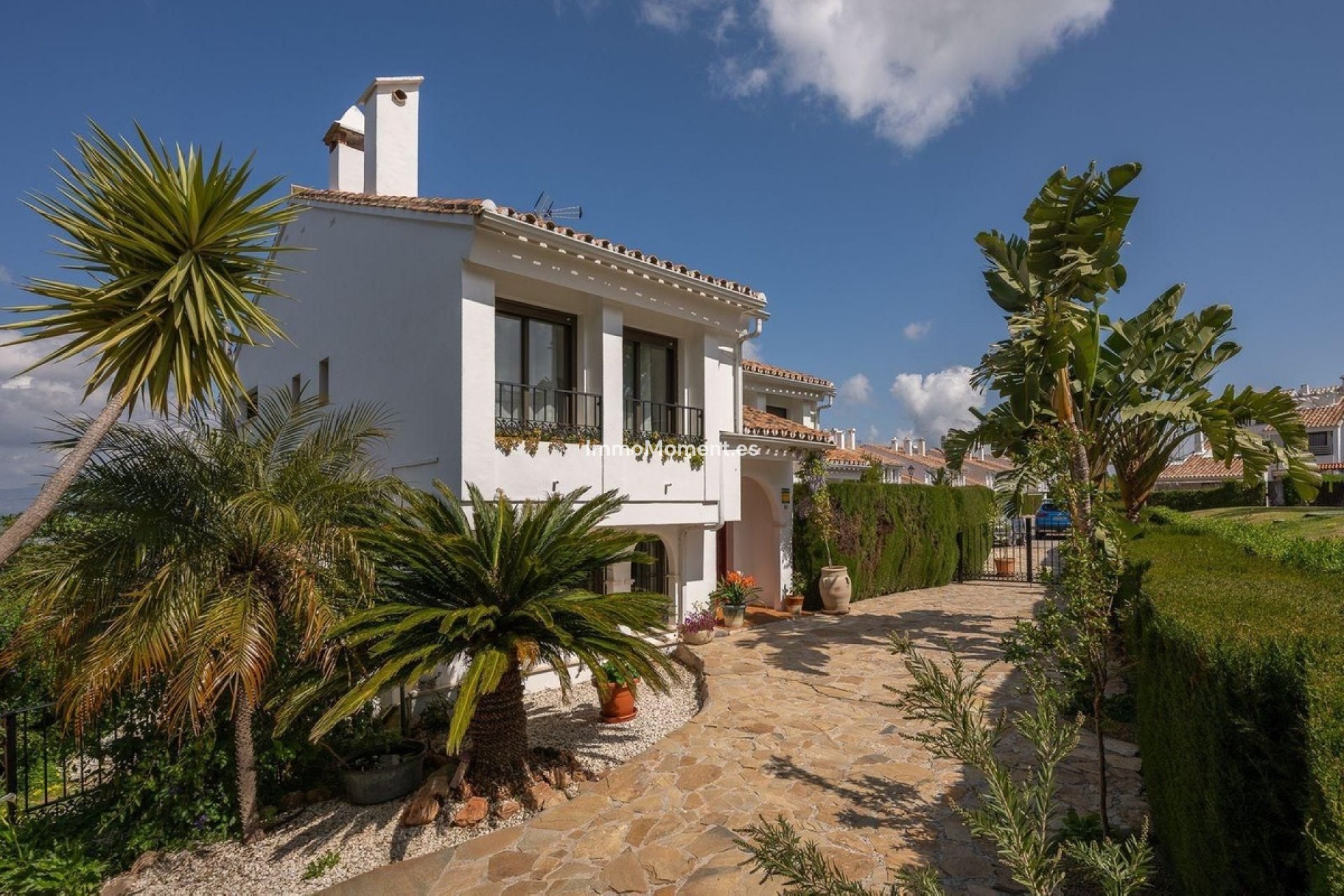 Wiederverkauf - Villa -   Inländisch - Alhaurín el Grande Centro