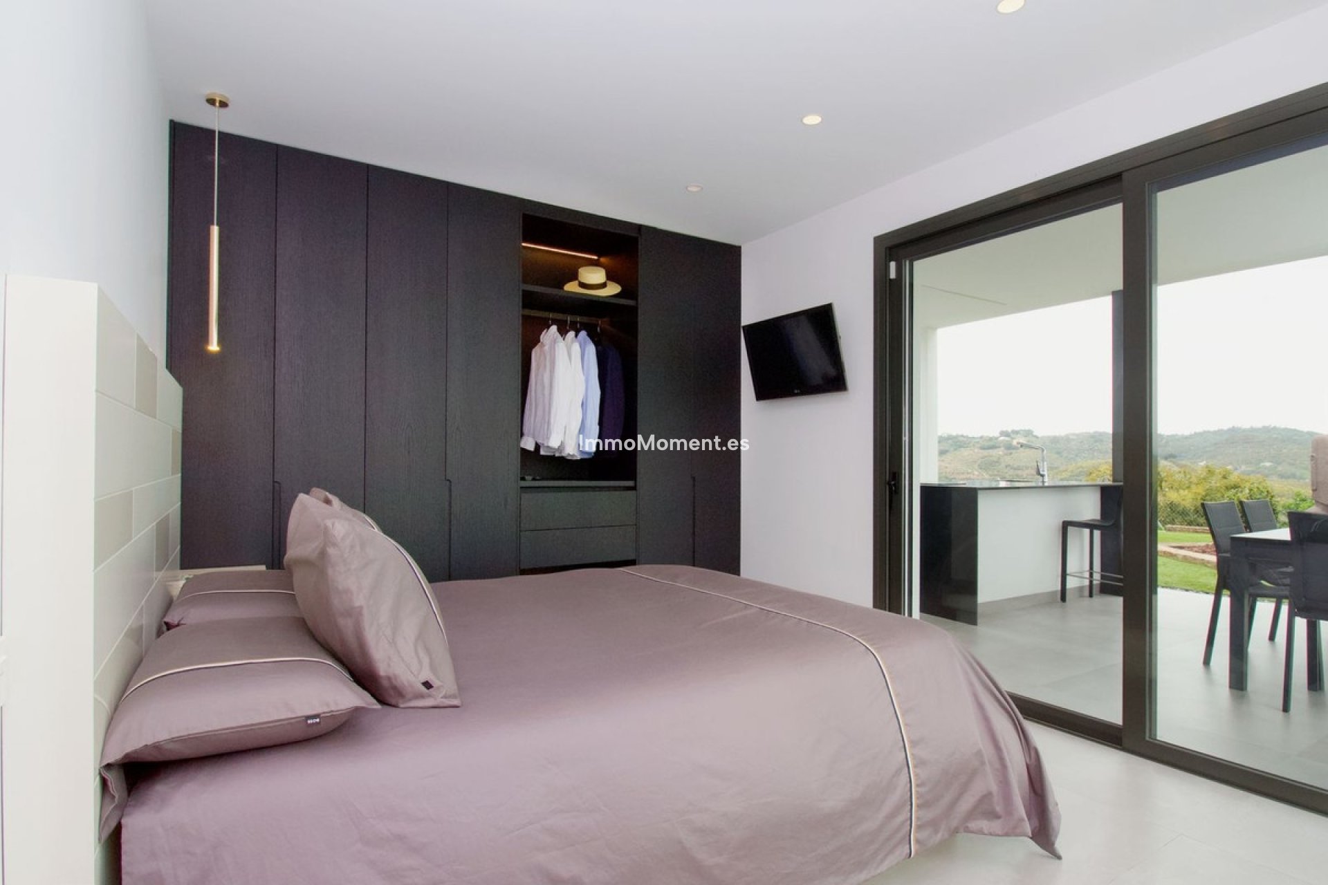 Wiederverkauf - Villa -   Inländisch - Alhaurín el Grande Centro