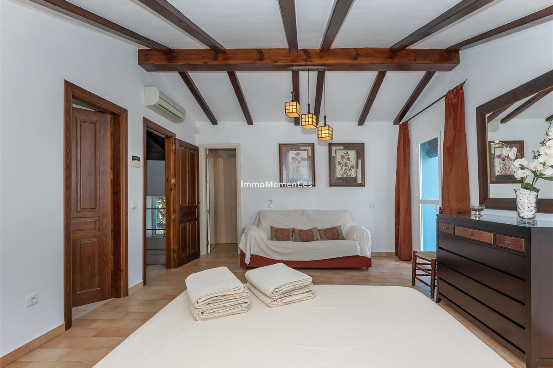 Wiederverkauf - Villa -   Inländisch - Alhaurín el Grande Centro