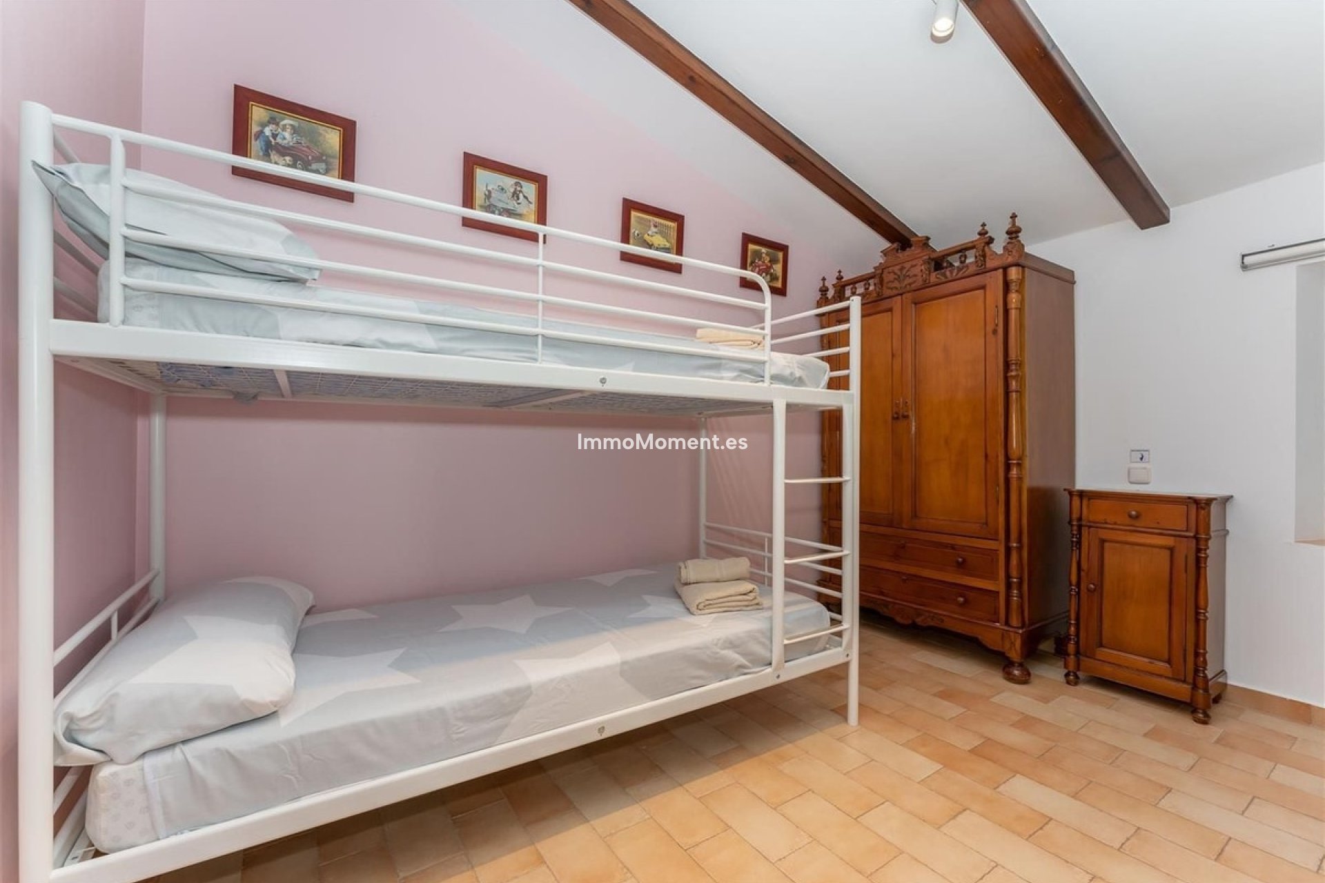 Wiederverkauf - Villa -   Inländisch - Alhaurín el Grande Centro