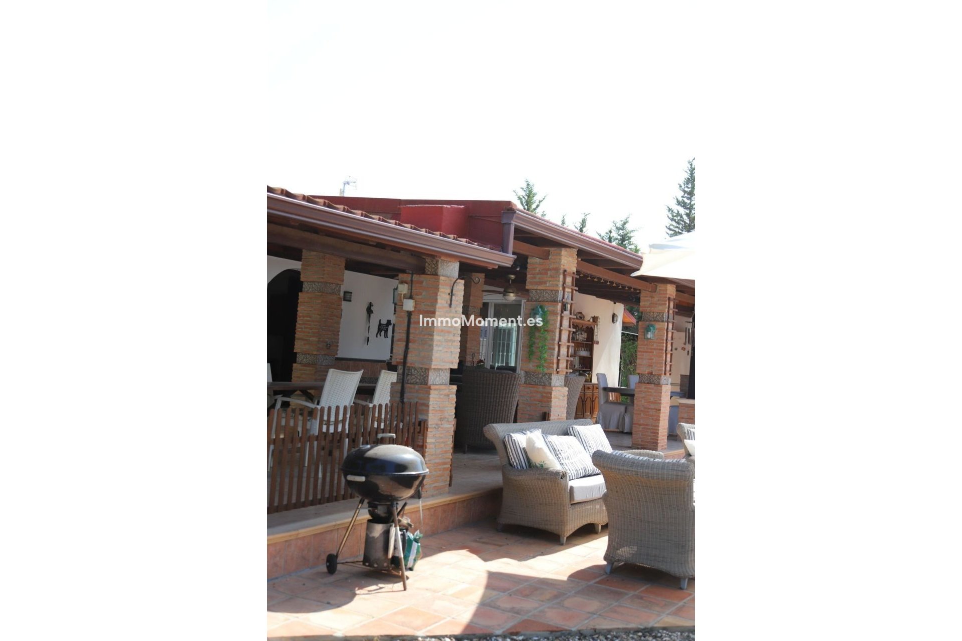 Wiederverkauf - Villa -   Inländisch - Alhaurín el Grande Centro