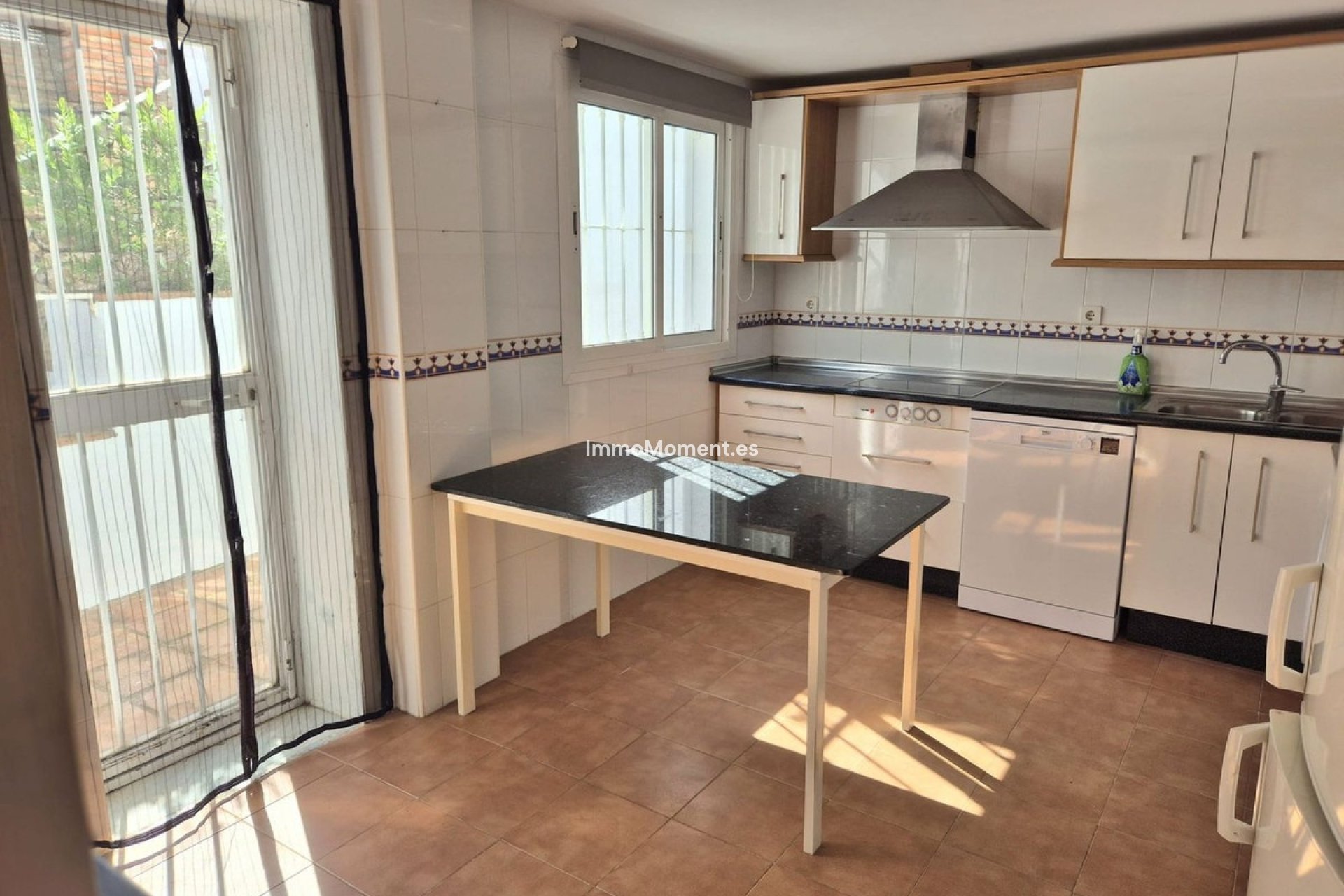 Wiederverkauf - Villa -   Inländisch - Alhaurín Golf